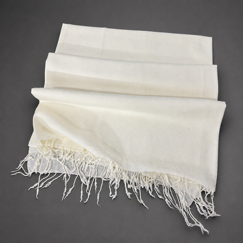 Laso Special Ladies Plain White Shawl